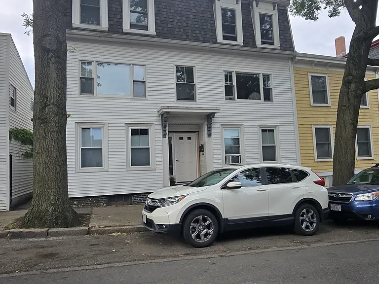 118 Otis St #1 — Photo 14