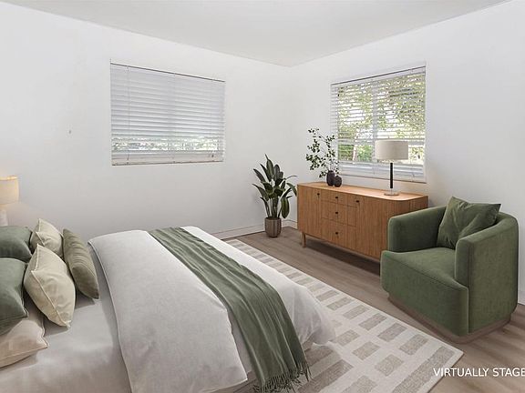 5th image of 209 Woodland Pkwy Unit 121