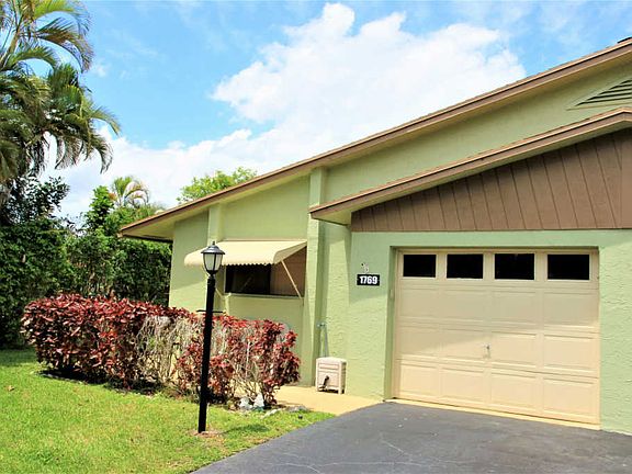 2nd image of 1769 Palmland Dr
