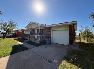 2312 NW 46th St, Lawton, OK 73505