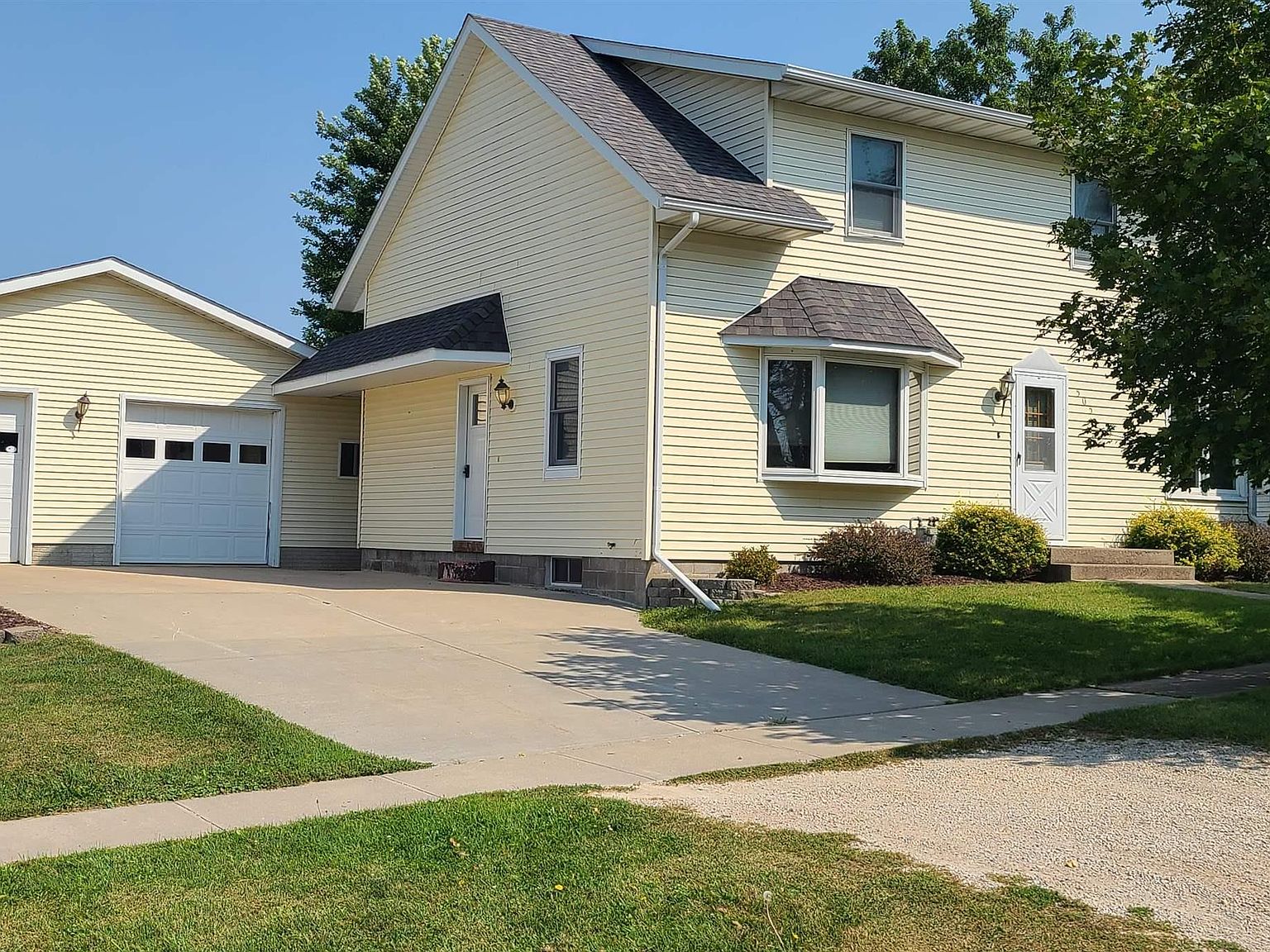 505 Main St, Luana, IA 52156 Zillow