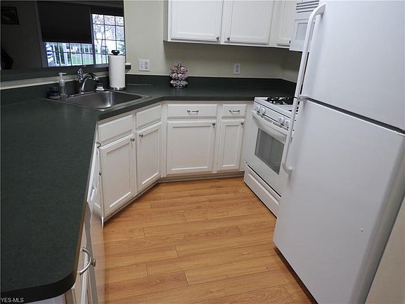 2nd image of 6753 Rockridge Ct