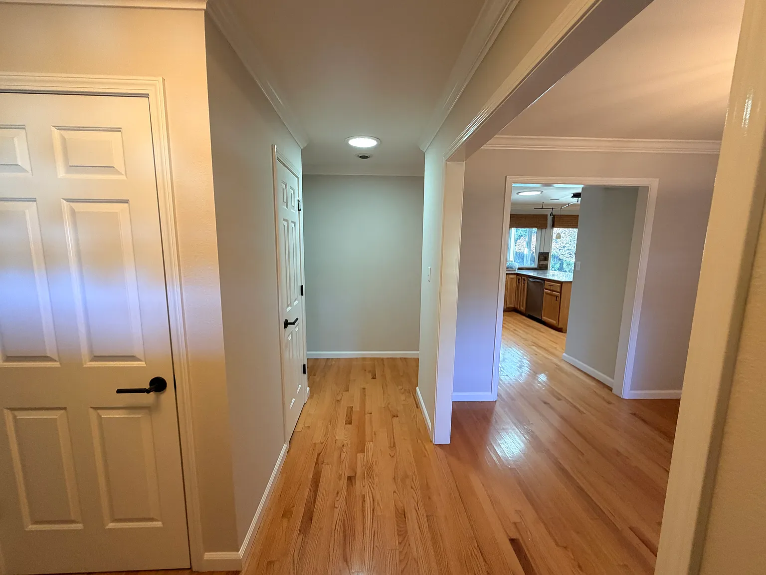4 bed, 1748 sqft, $4,850 — Photo 4
