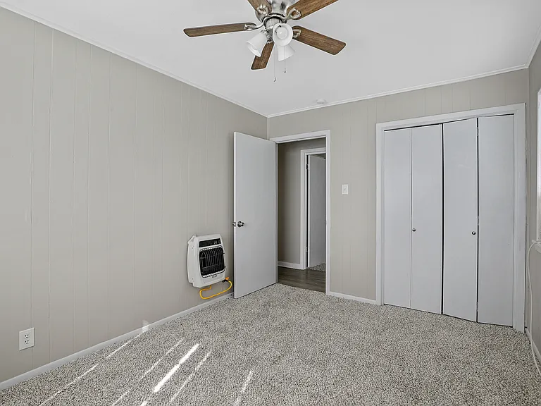 208 D St — Photo 4