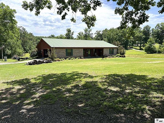 4th image of 915 New Chapel Hill Rd