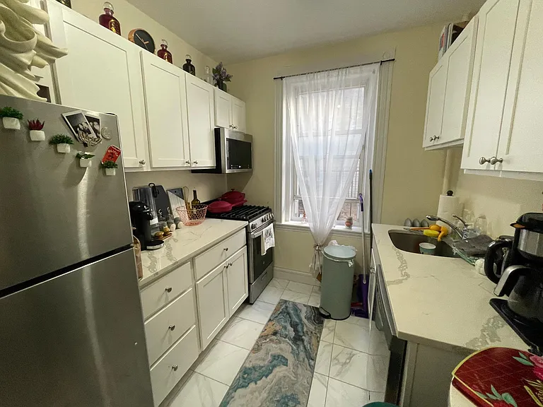 84 Gordon St — Photo 6