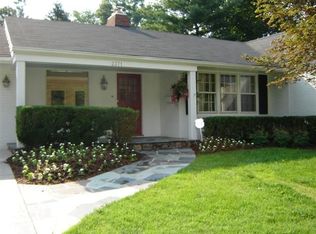 2371 N Oakland St, Arlington, VA 22207