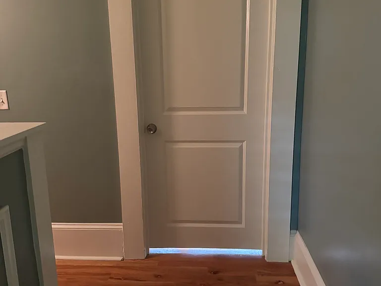 Door to primary bedroom.