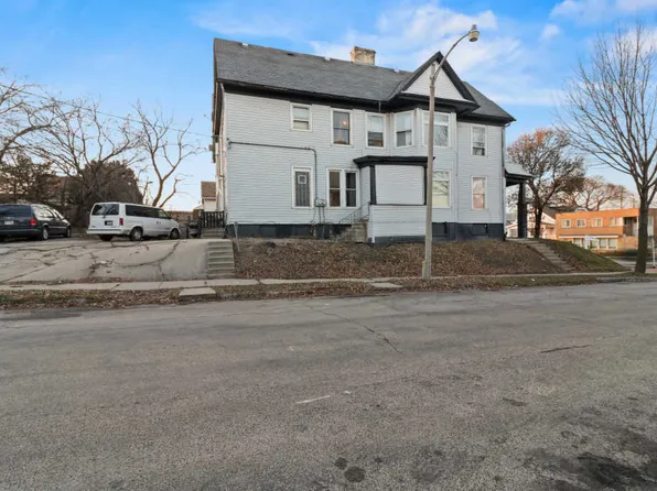 3201 W National Ave, Milwaukee, WI 53215