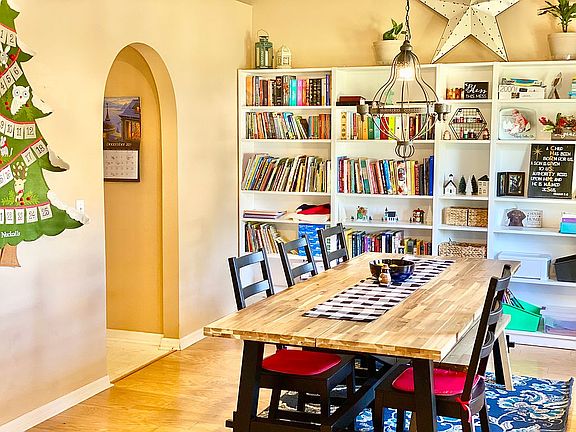Front Room/Formal Dining 