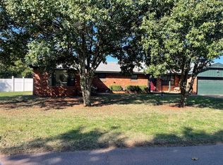 3 Liberty Ln, Elk City, OK 73644
