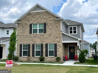 4304 Magpie Dr, Hoschton, GA 30548