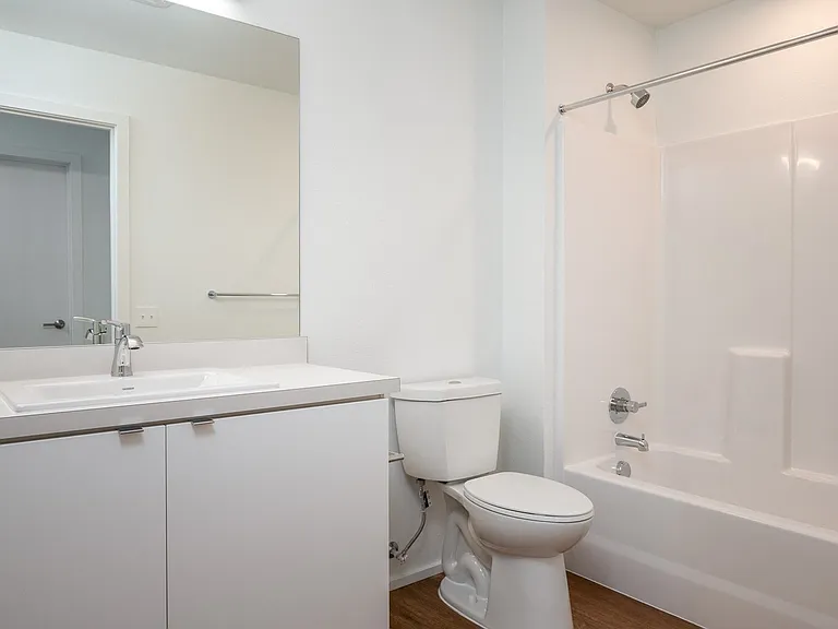 Rockwood Village Apartments — Photo 74