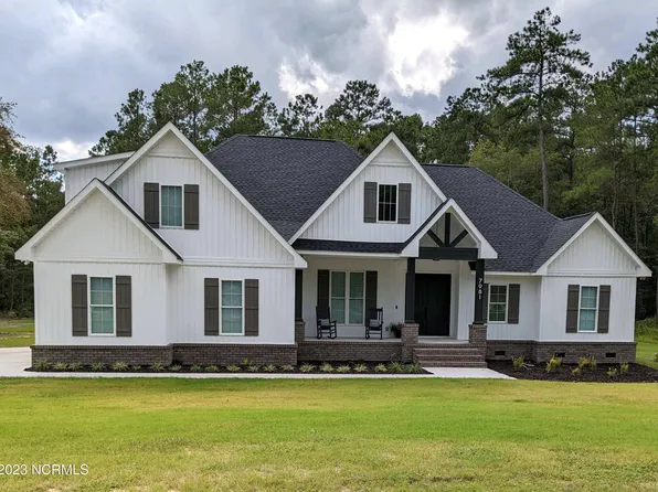 7981 Carnostie Drive, Laurinburg, NC 28352