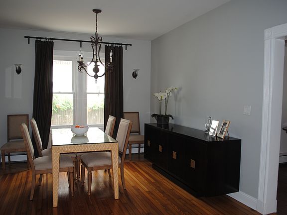 5th image of 215 N Ocean Ave