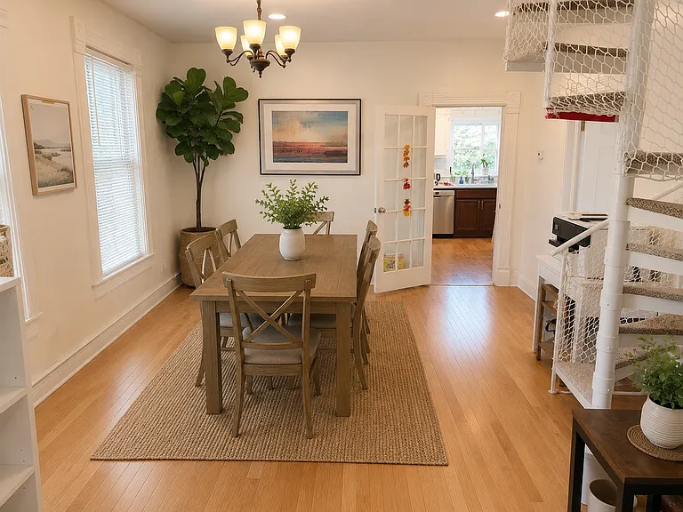 1409 Crain St #2 — Photo 6