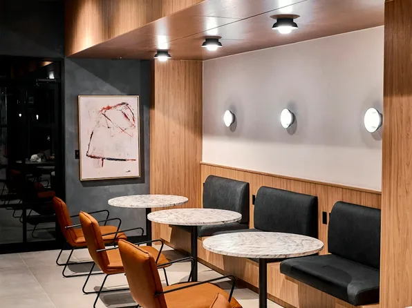 1295 5th Avenue image 3 of 19