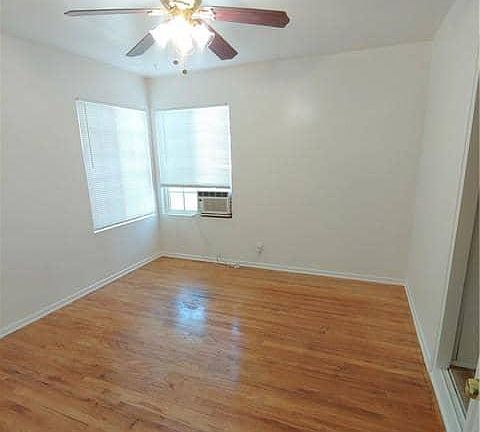 5th image of 714 E Yale Pl