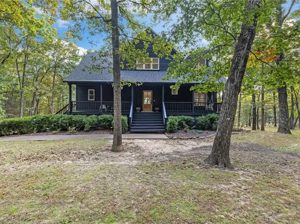 11327 Mountain Spring Dr, Fayetteville, AR 72701