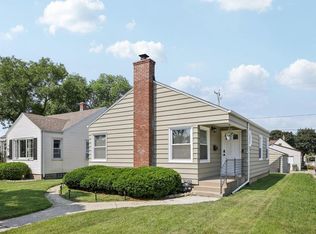 3267 S 25th St, Milwaukee, WI 53215