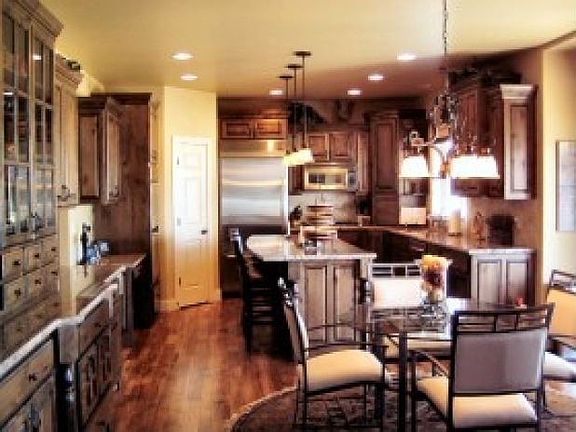 2nd image of 10087 Copper King Ln
