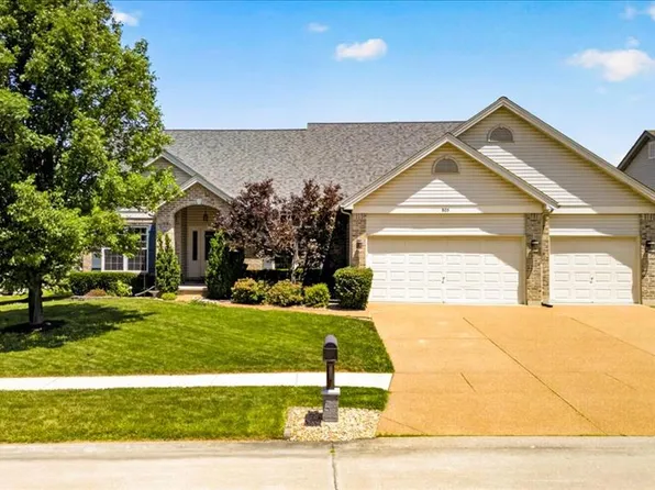 805 Liberty Creek Dr, Wentzville, MO 63385