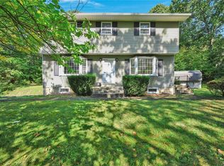 1041 Constitution Ave, Pen Argyl, PA 18072