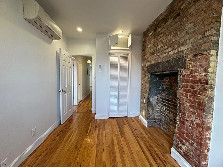 228 Monroe St #4 — Photo 18