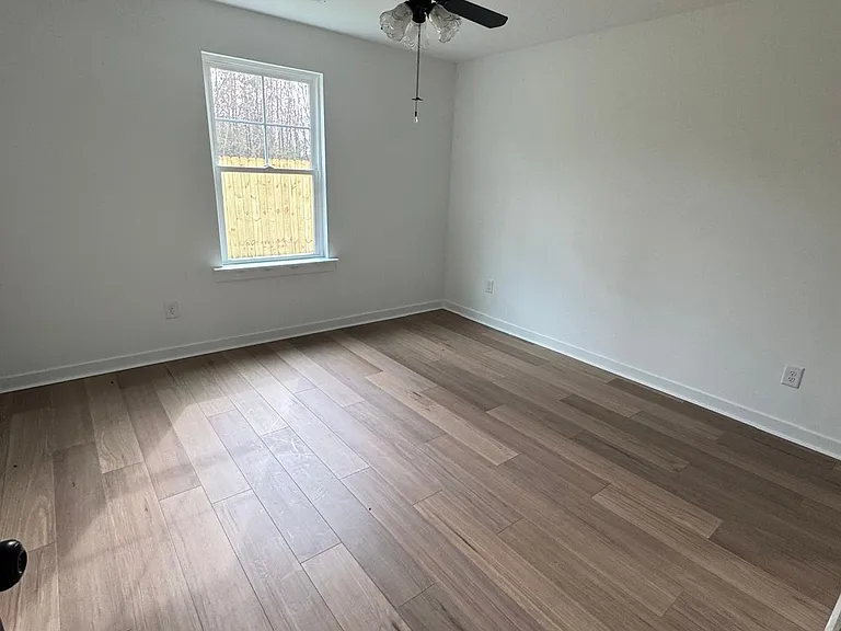 518 Crump St — Photo 10