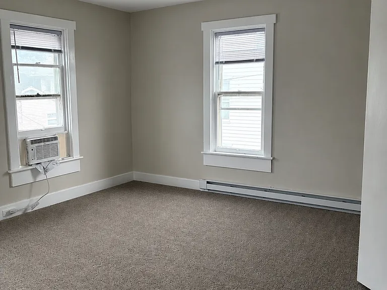 35 W Donegal St #B — Photo 10