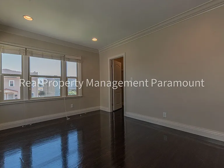 1925 South Harcourt Avenue, — Photo 20