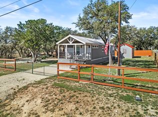 164 Pr 1523, Bandera, TX 78003