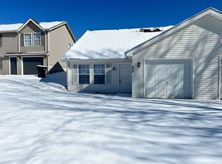 649 N Queen Ridge Ct, Independence, MO 64056