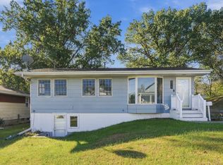 908 Leroy St, Muscatine, IA 52761