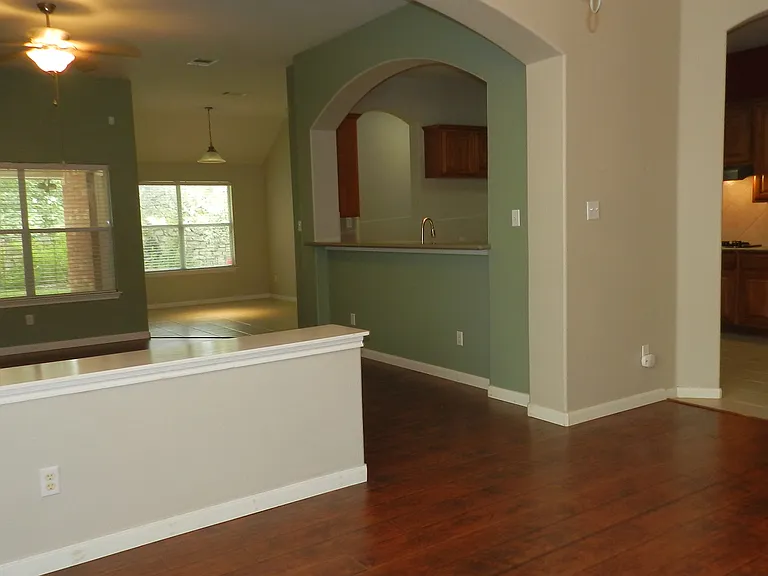 613 Hickory Run Dr — Photo 16