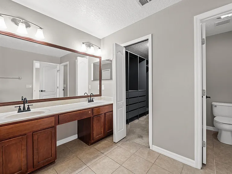 1752 Portcastle Cir — Photo 37