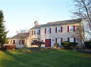 4340 Redwood Cir, Allentown, PA