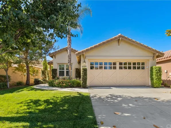 24247 Sonsparrow Ln, Corona, CA 92883