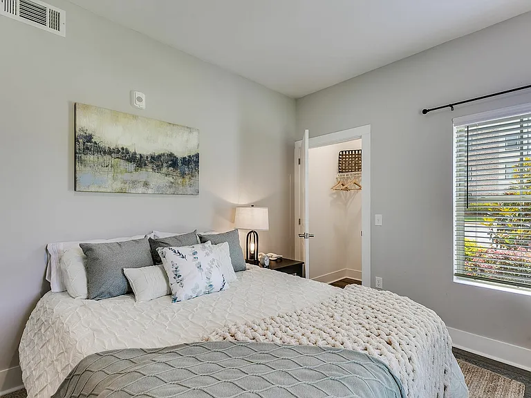 Paragon Luxury Apartments