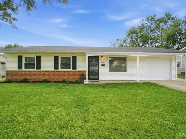 1010 Stratford Pl, Mason, OH 45040