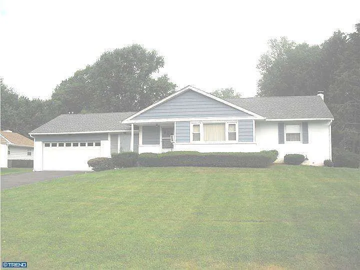 5024 Sunrise Ave photo 1