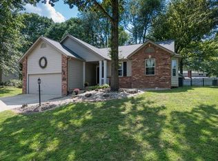 1937 Duke St, Edwardsville, IL 62025