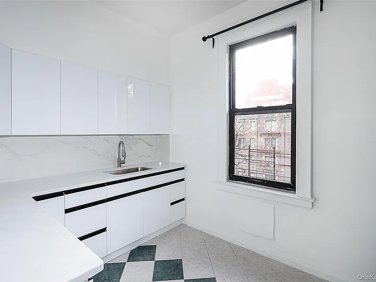 11525 Metropolitan Ave #233 — Photo 7