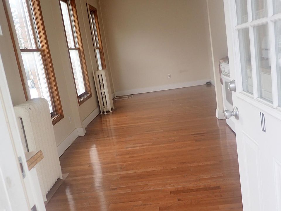 beautiful wood floors and lots of windows. very bright. high ceilings.