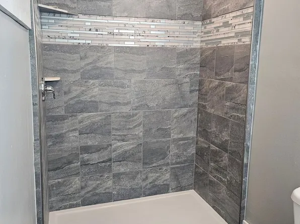 610 N Main St, Evansville, IN 47710