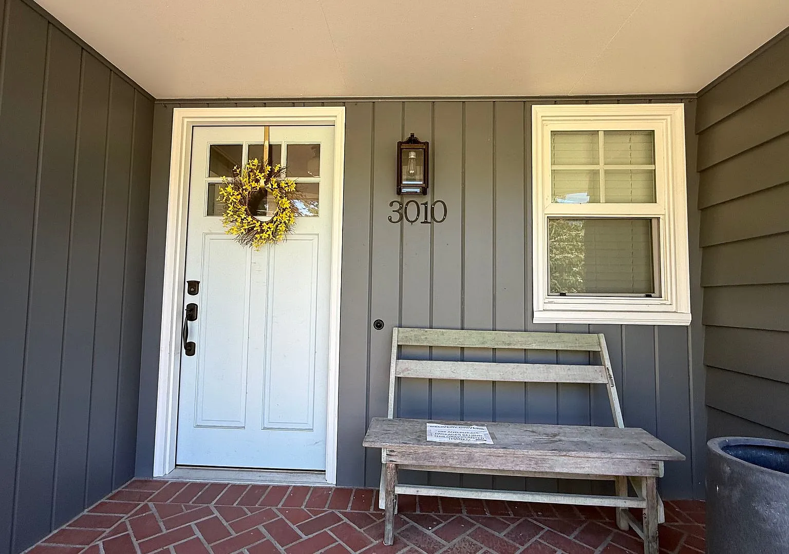 Spacious 4-Bedroom Home Plus Large Bonus Space West Slope Vista Hills — Photo 2