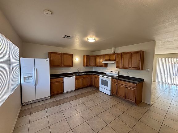 2nd image of 6719 N 33rd Ave