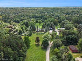 931 Rochester Rd, Lakeville, MI 48367