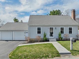 8 Norton Rd, Hampton, NH 03842