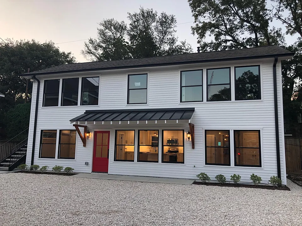 1742 1/2 W Main St